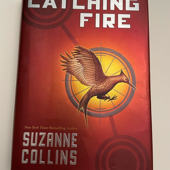 The Hunger Games books 2-4 - Picture 2 of 7